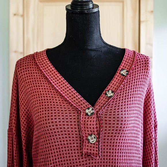 Hailey & Co Womens Small Button Up Henley Sweater Mauve Long Sleeve V Neck - Picture 2 of 9